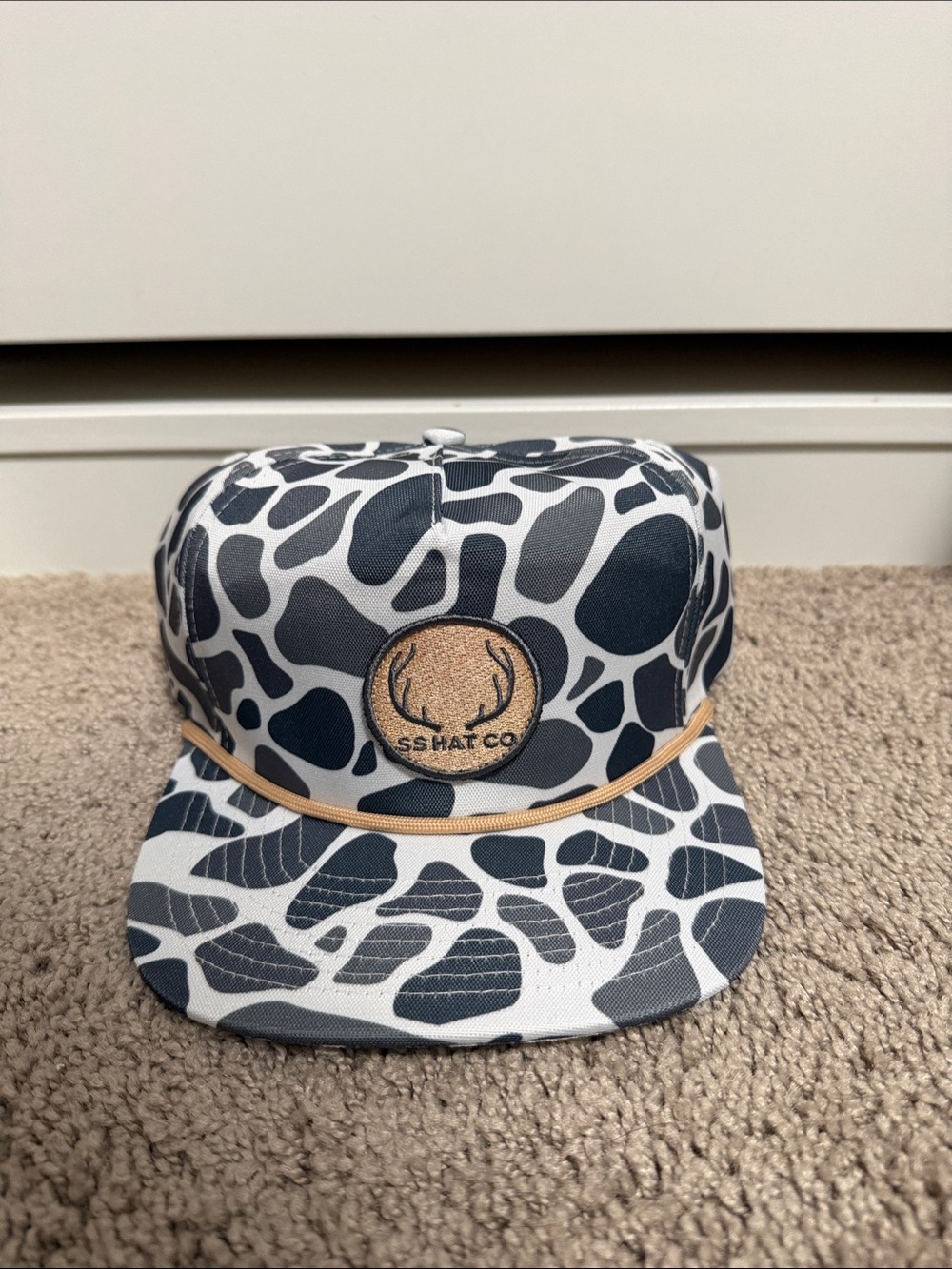 Men's Grey & White Patterned Snapback Hat